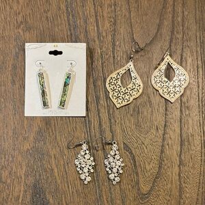 Elegant Gold and Silver Women Earrings Set